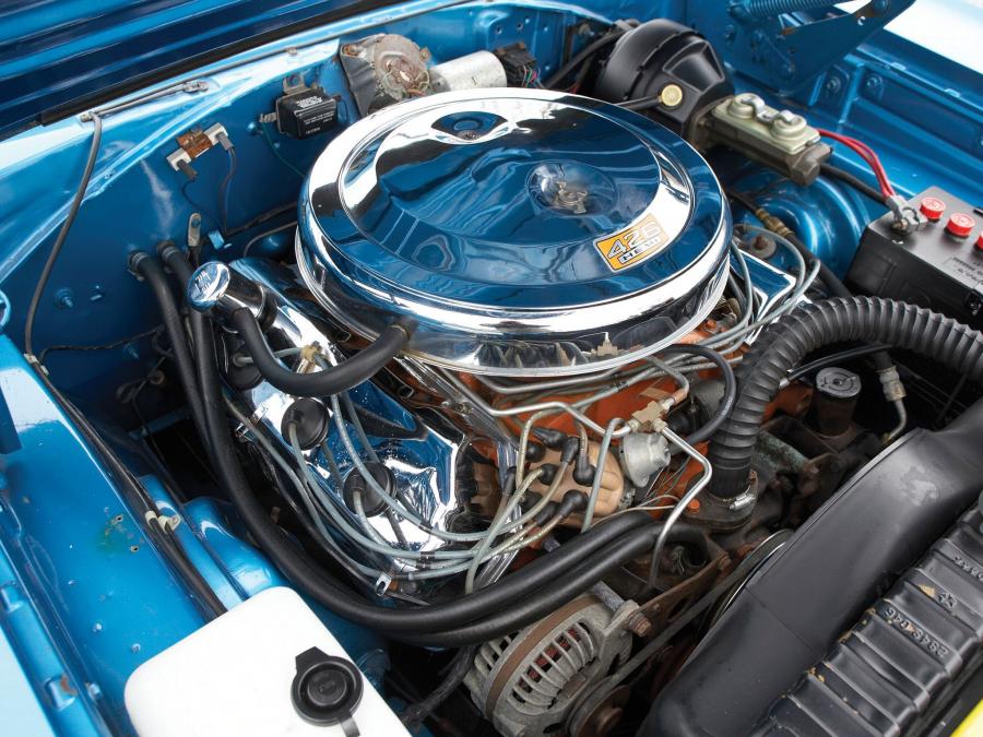  Plymouth GTX 426 Hemi Convertible 1968 года  (фото 8 из 9)